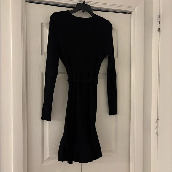 Idem Ditto Chic Black Ribbed Long Sleeve Dress with Tie Waist - Picture 10 of 12